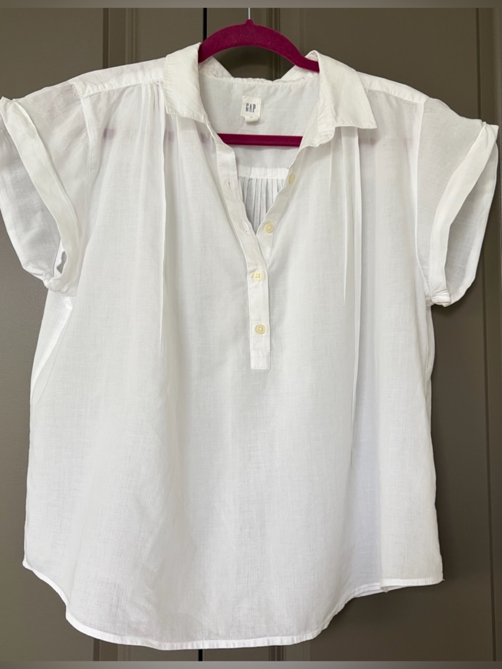 GAP White Short-Sleeve Pullover Blouse